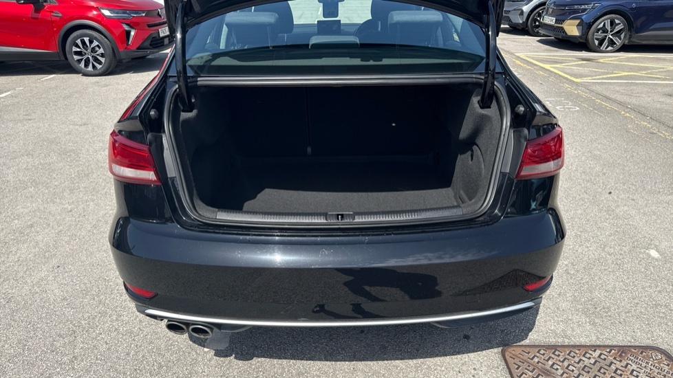 Audi A3 Sport Black #4
