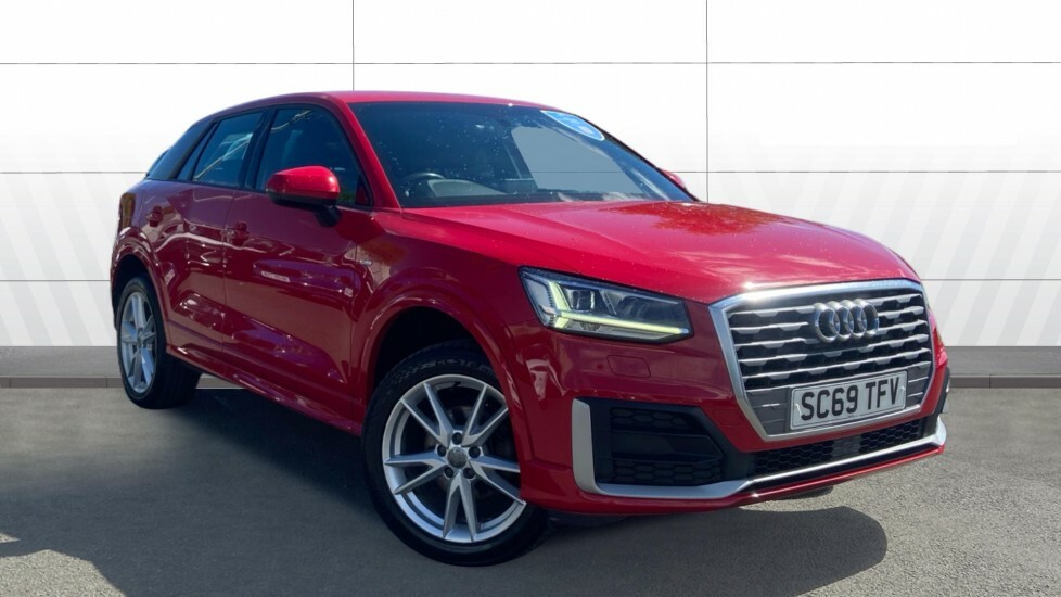 Audi Q2 S Line SC69TFV Red