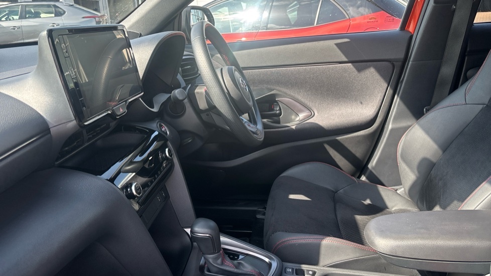 Toyota Yaris Cross Gr Sport RJ23EGD Orange #5