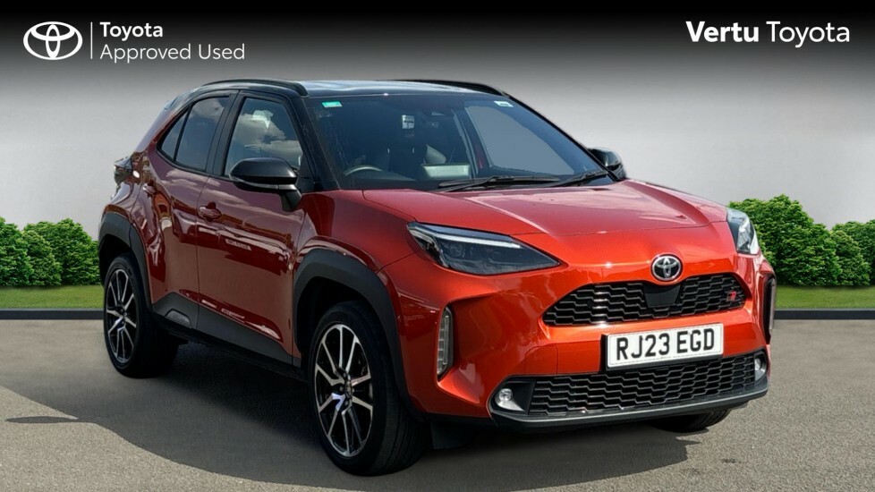 Toyota Yaris Cross Gr Sport Orange