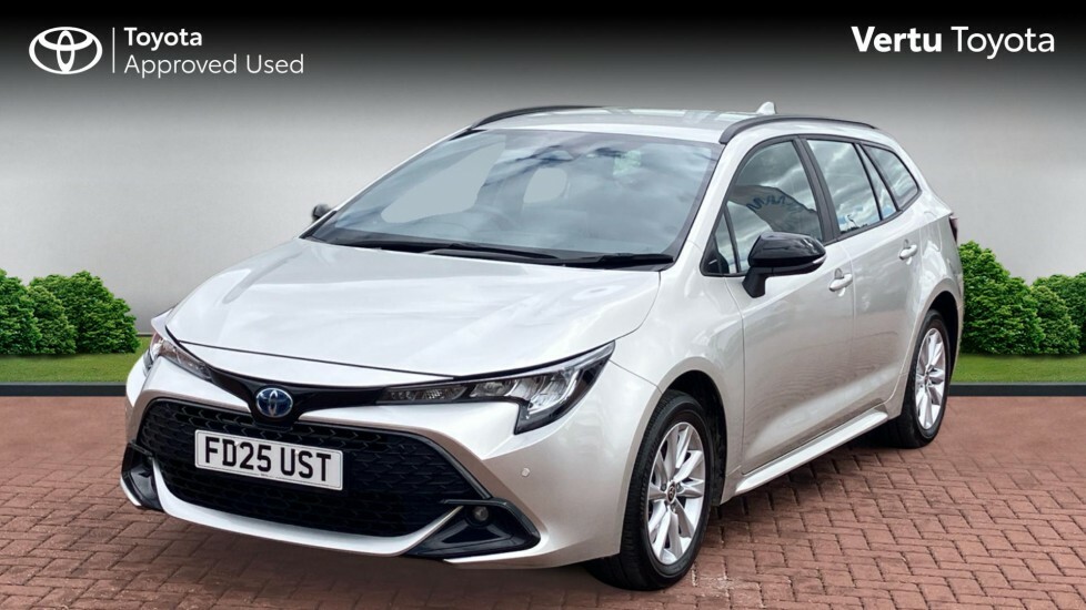 Toyota Corolla Icon Silver #3