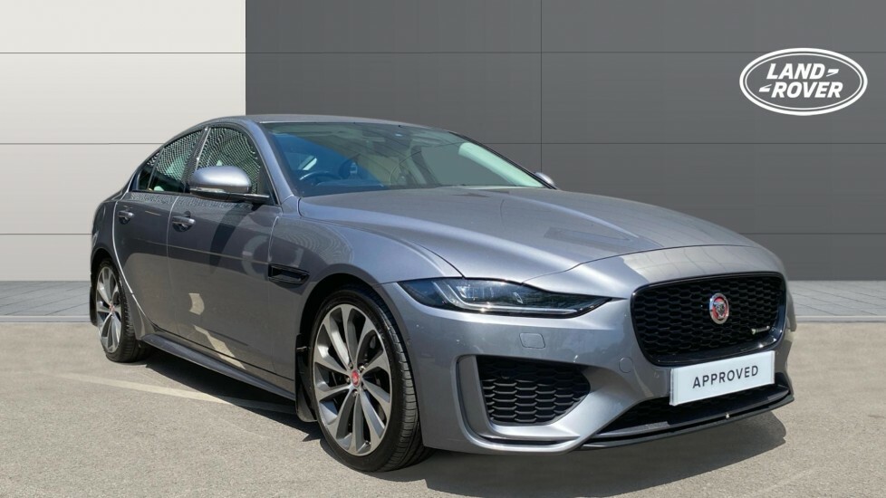 Jaguar XE R-dynamic Se Grey
