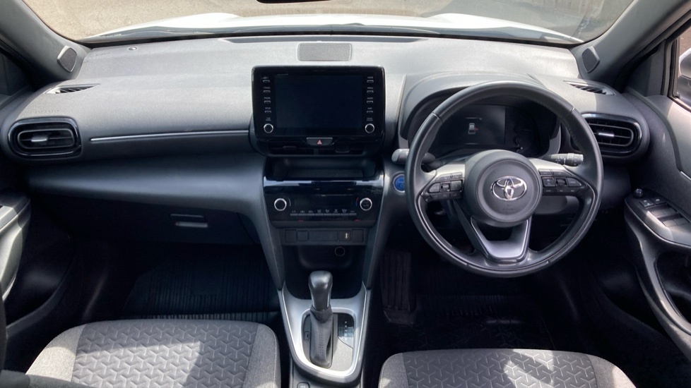 Toyota Yaris Cross Design White #6