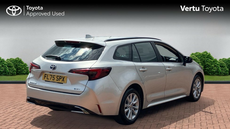 Toyota Corolla Icon Silver #2