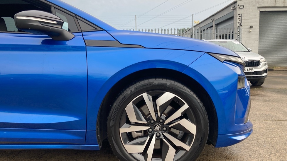 Skoda ENYAQ Sportline Blue #5