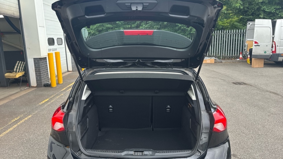 Ford Focus Titanium Black #4