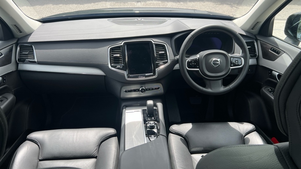 Volvo XC90 Plus Black #5