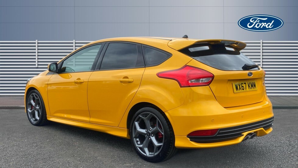 Ford Focus St-3 Yellow #2