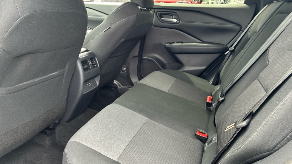 Nissan Qashqai Acenta Premium Silver #16