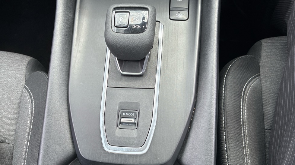Nissan Qashqai Acenta Premium Silver #27