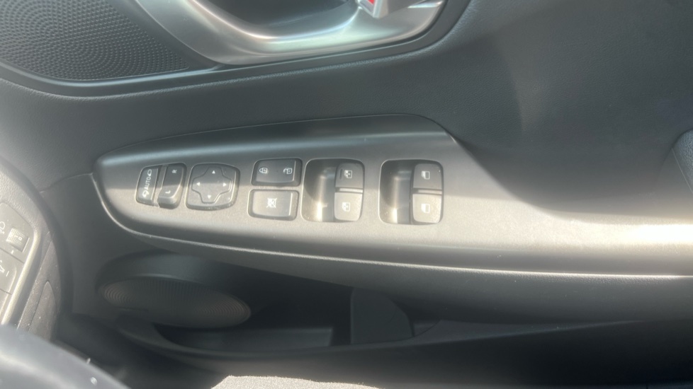 Hyundai Kona Gdi Se Connect Black #38