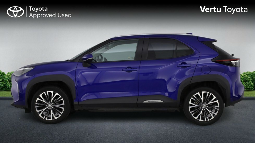 Toyota Yaris Cross Dynamic Silver #24