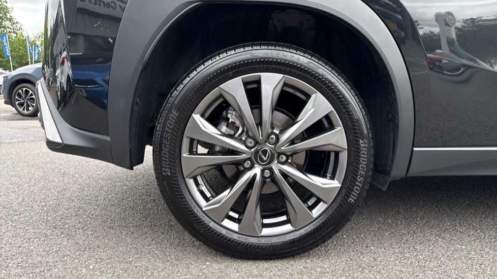 Lexus UX 2.0 F Sport Design E-cvt Euro 6 Ss Silver #31