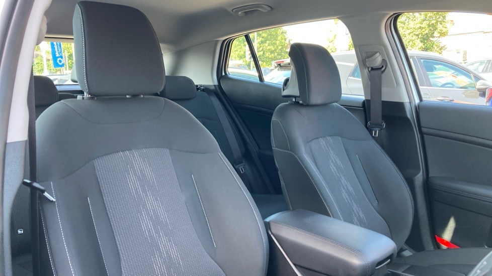 Kia Sportage Sportage White #20