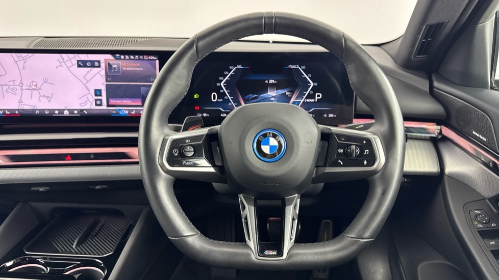 BMW i5 M Sport Black #5