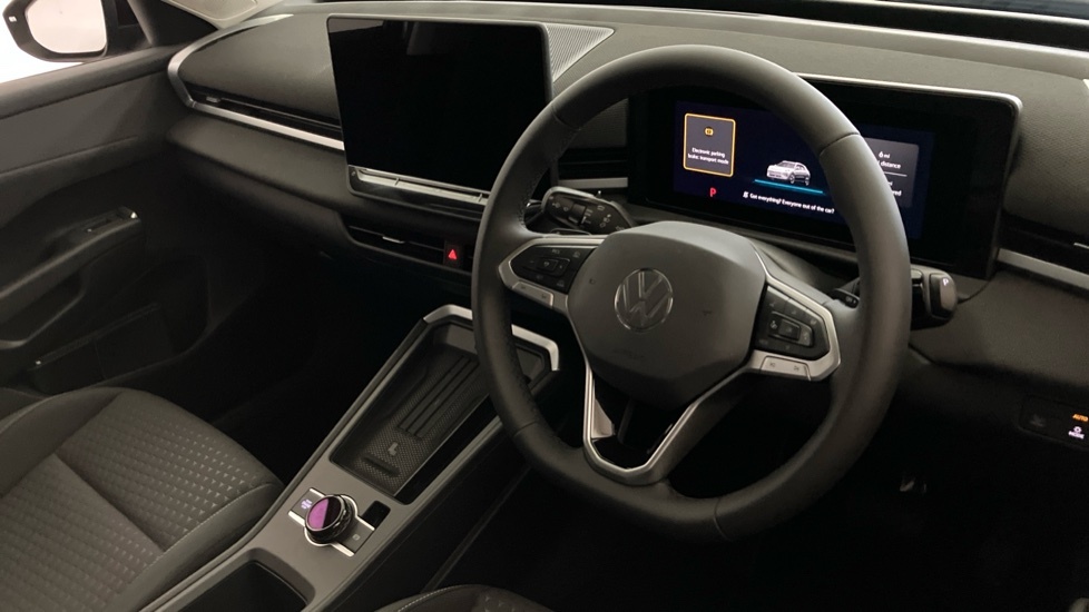 Volkswagen T-Roc Life Black #6