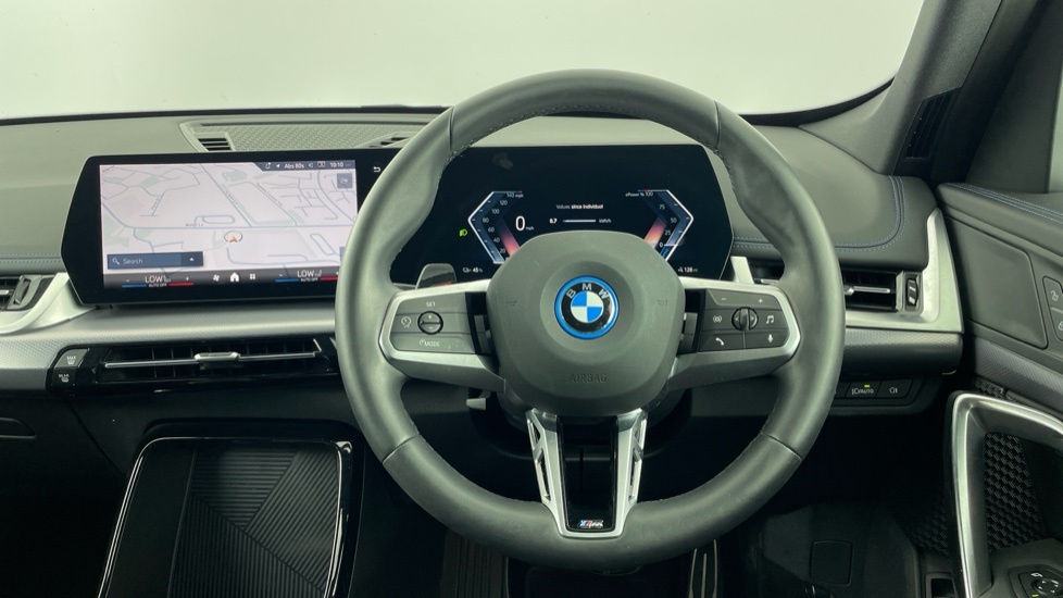 BMW iX1 M Sport White #5