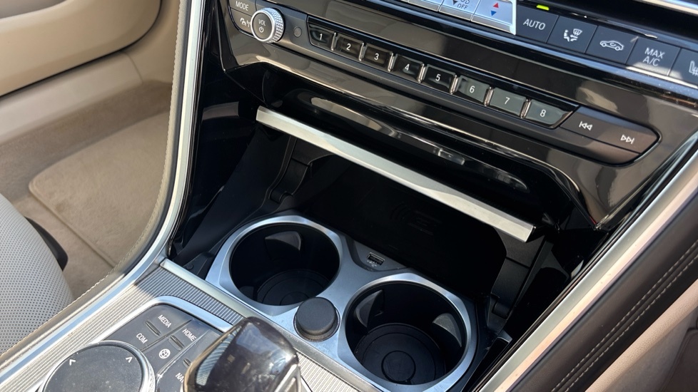 BMW 8 Series 840I M Sport Black #52
