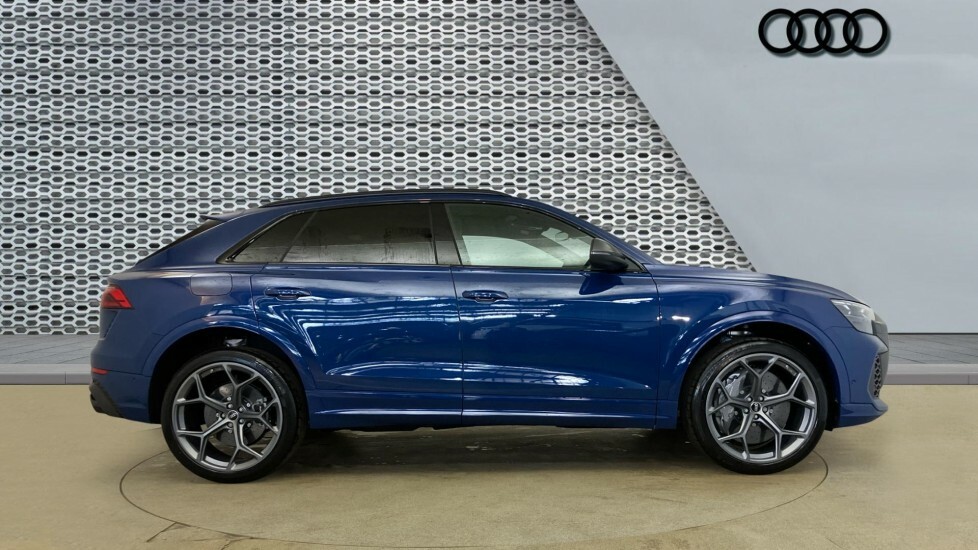 Audi RSQ8 Performance Carbon Black Blue #4