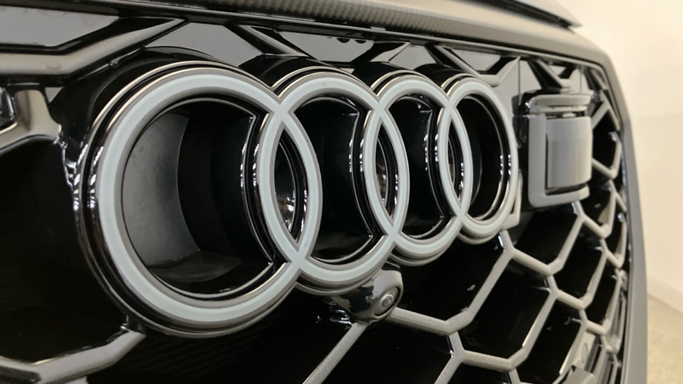 Audi RSQ8 Tfsi 640 Quattro Perform Carbon Black Tiptron Grey #43