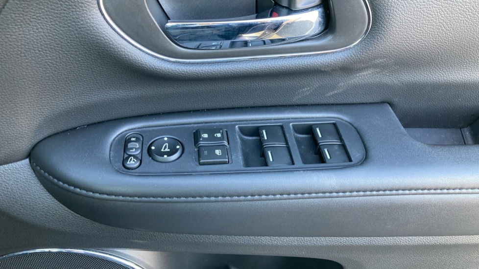 Honda Hr-V 1.5 I-vtec Se Euro Black #22