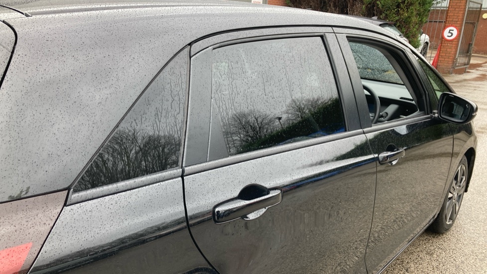 Honda Jazz 1.5 I-mmd Hybrid Elegance Ecvt Blue #18