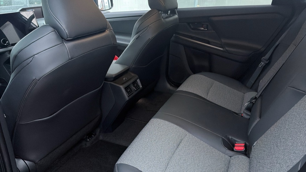 Toyota bZ4X 71.4Kwh Vision Suv Silver #13