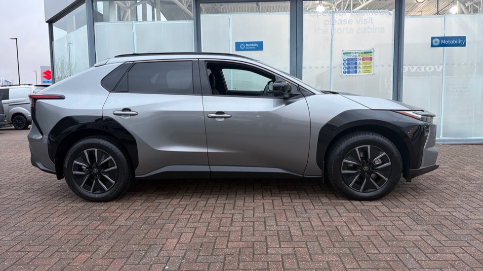 Toyota bZ4X 71.4Kwh Vision Suv Silver #16
