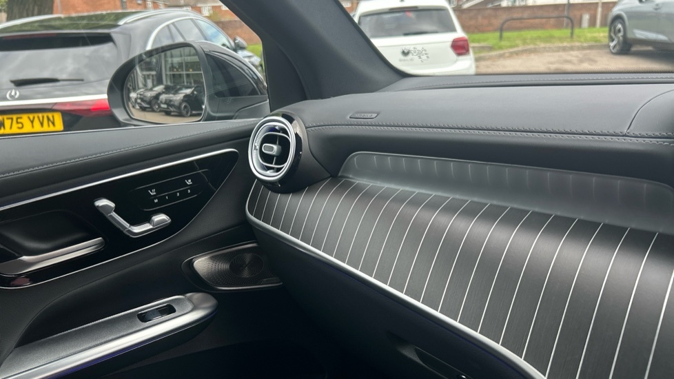 Mercedes-Benz GLC Class Glc 300 4Matic Amg Line 9G-tronic Blue #29