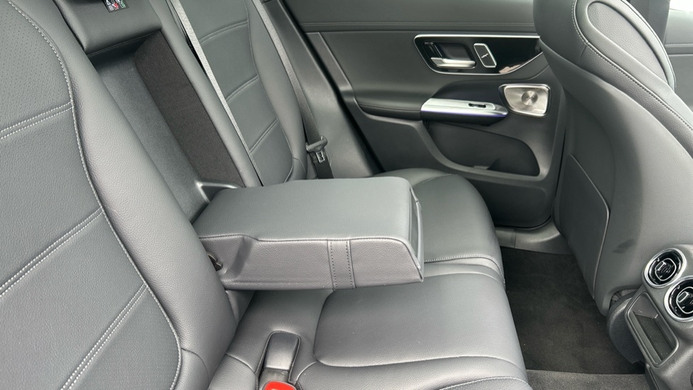 Mercedes-Benz GLC Class Glc 300 4Matic Amg Line 9G-tronic Blue #33