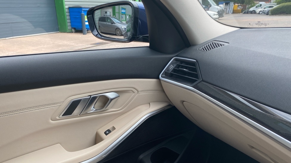 BMW 3 Series 320D Xdrive Sport Saloon Blue #42