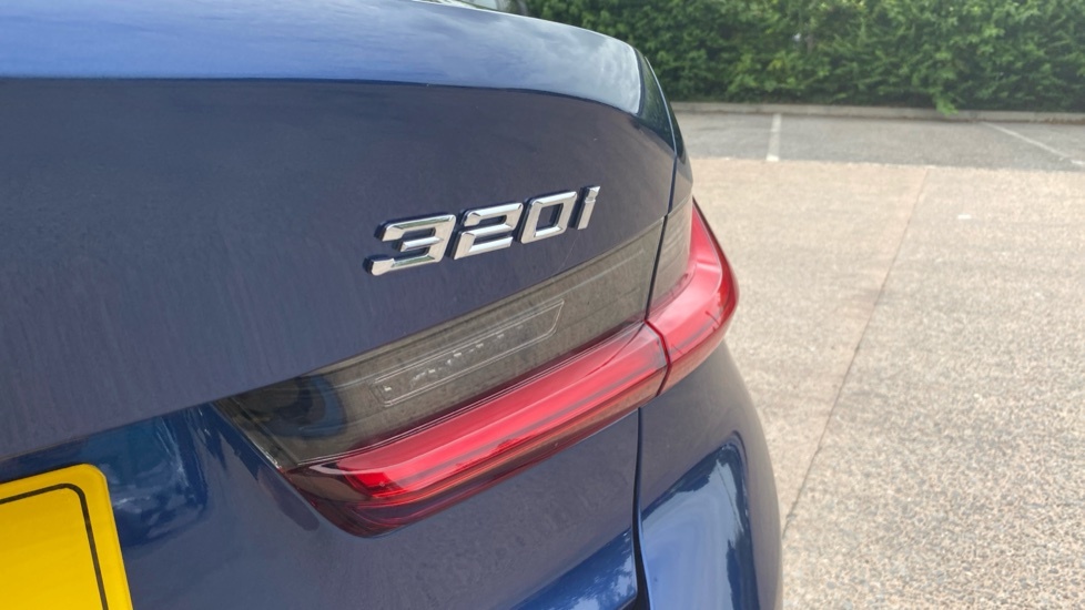 BMW 3 Series 320D Xdrive Sport Saloon Blue #34