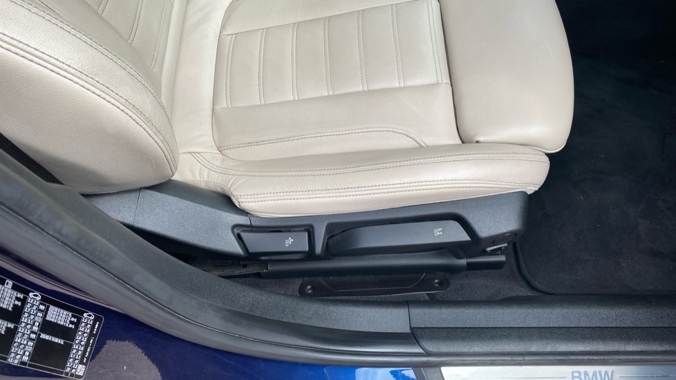 BMW 3 Series 320D Xdrive Sport Saloon Blue #40