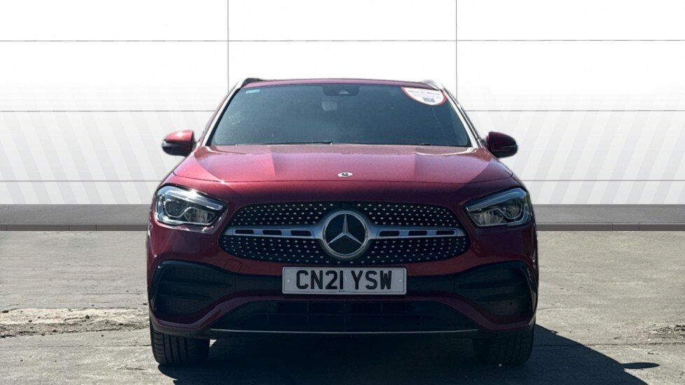 Mercedes-Benz GLA Class Amg Line Red #3