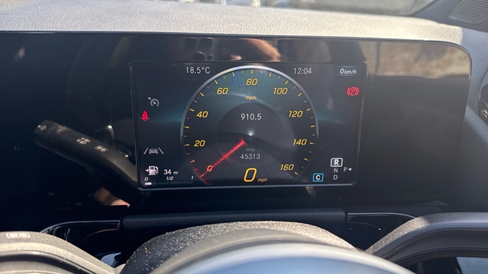 Mercedes-Benz GLA Class 1.3 Gla250e 15.6Kwh Exclusive Edition Premium Plu Black #31