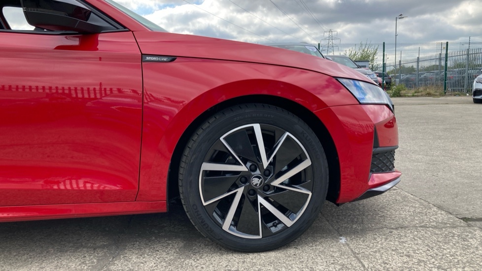 Skoda Octavia Sportline Red #5