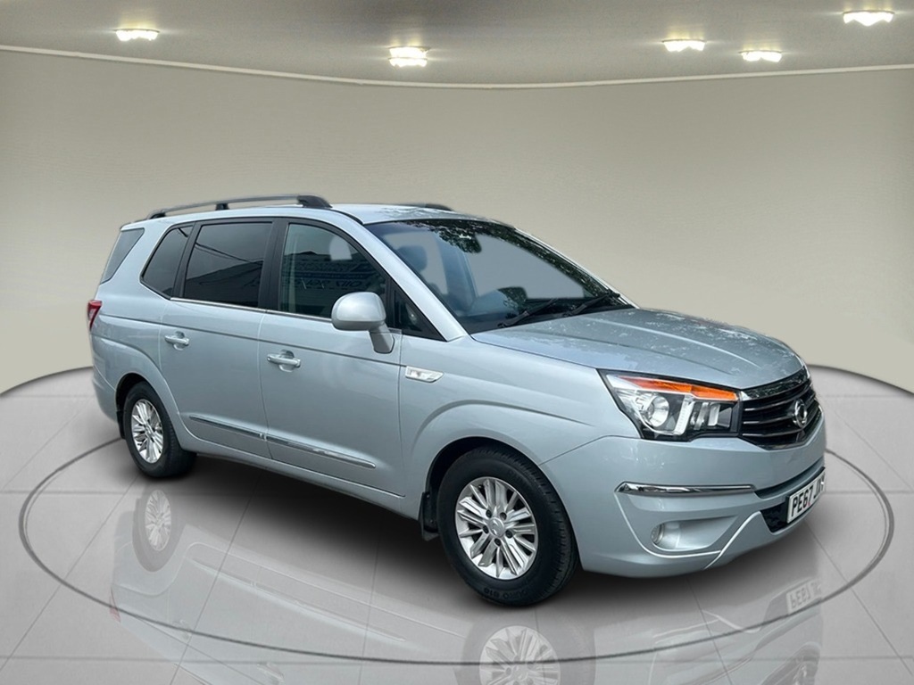 SsangYong Turismo 2.2D Ex Mpv Euro 6 178 Ps Silver