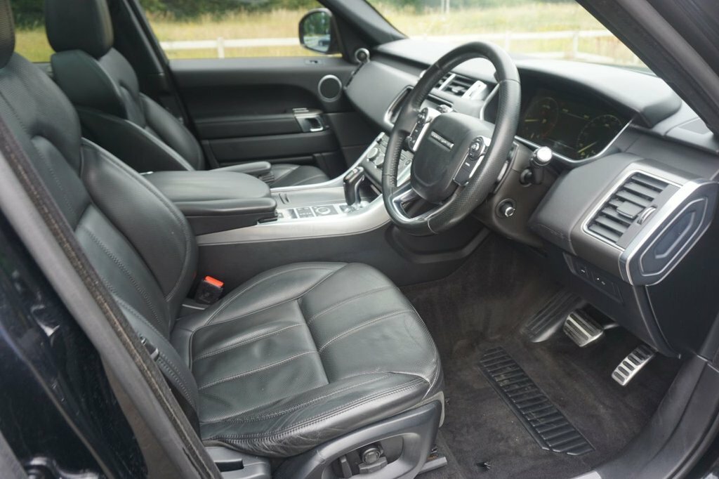 Land Rover Range Rover Sport 3L Hse Dynamic Black #4