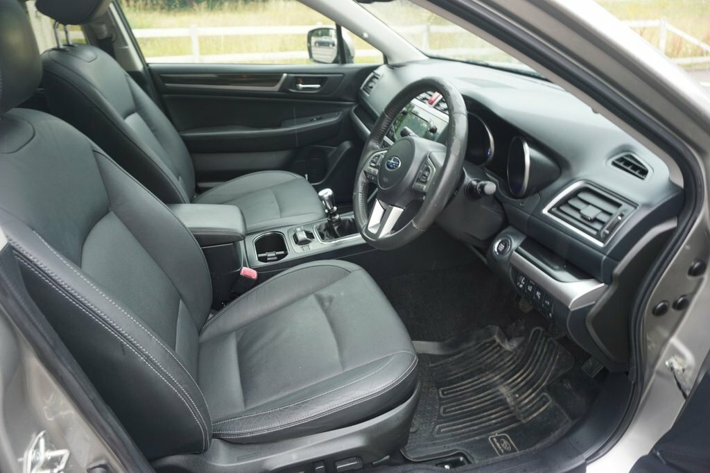 Subaru Outback 2L Se Premium Gold #4