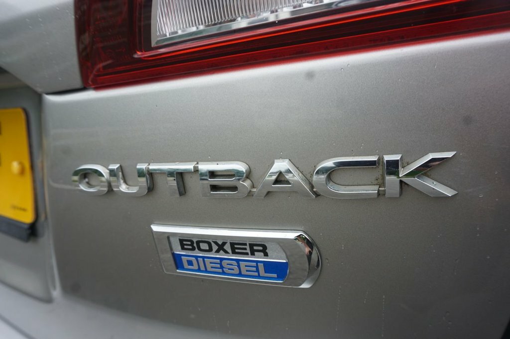 Subaru Outback 2017 2.0D Se Premium Estate Lineartroni Grey #25