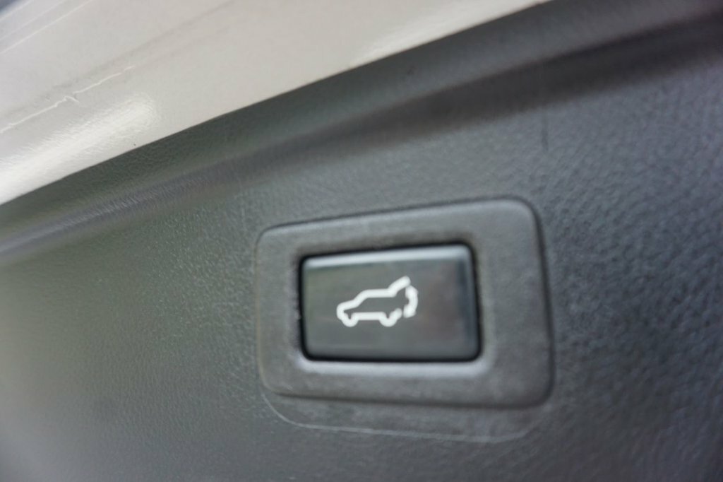 Subaru Outback 2017 2.0D Se Premium Estate Lineartroni Grey #10