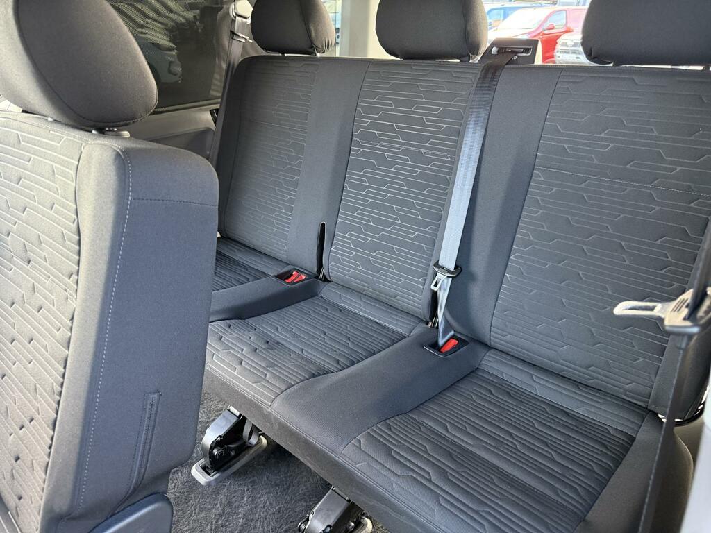 Volkswagen Transporter Shuttle 2.0 Tdi Se 150 7 Speed Dsg Lwb In Blue #4
