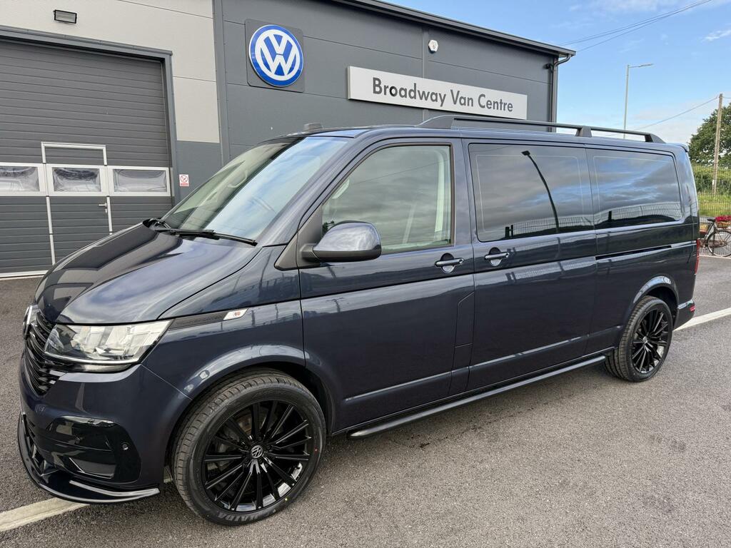 Volkswagen Transporter Shuttle 2.0 Tdi Se 150 7 Speed Dsg Lwb In Blue