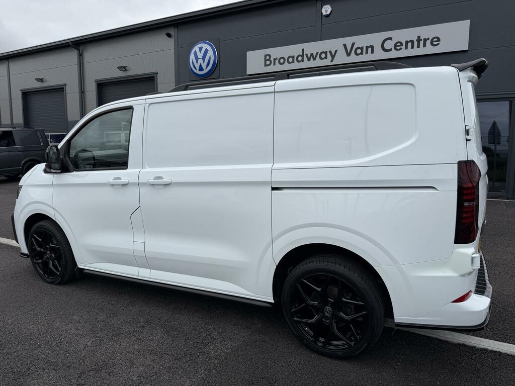 Volkswagen Transporter 2.0 Tdi T7 150 6 Speed Commerce Plus Panel Van White #5