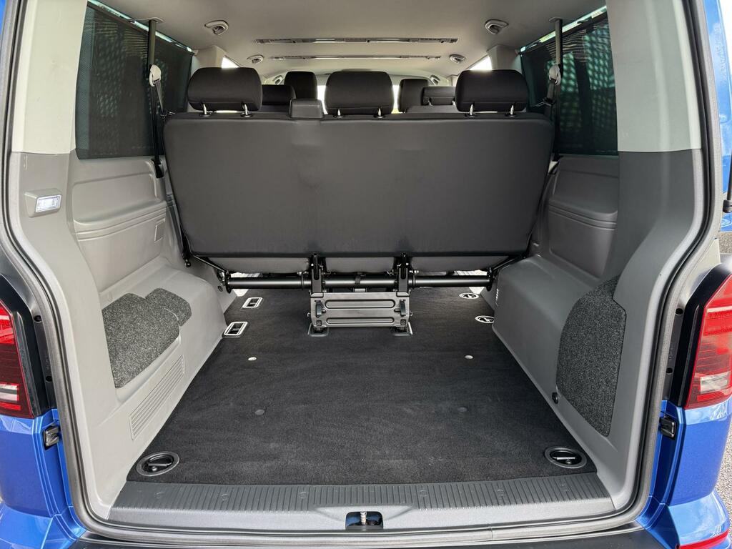 Volkswagen Transporter Shuttle 2.0 Tdi Se 150 7 Speed Dsg Minibus Double Cab Blue #3