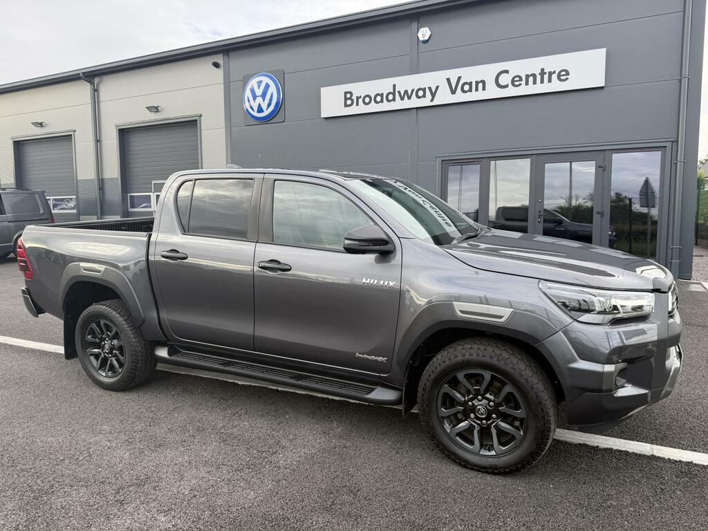 Toyota HILUX 2.8 D-4d Invincible X Pickup Double Cab Grey #2