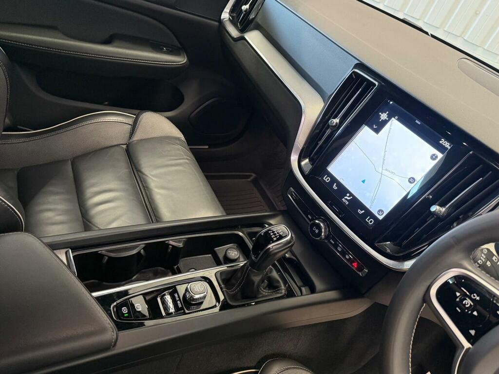 Volvo V60 2.0 D4 Momentum Pro 188 Bhp Grey #25