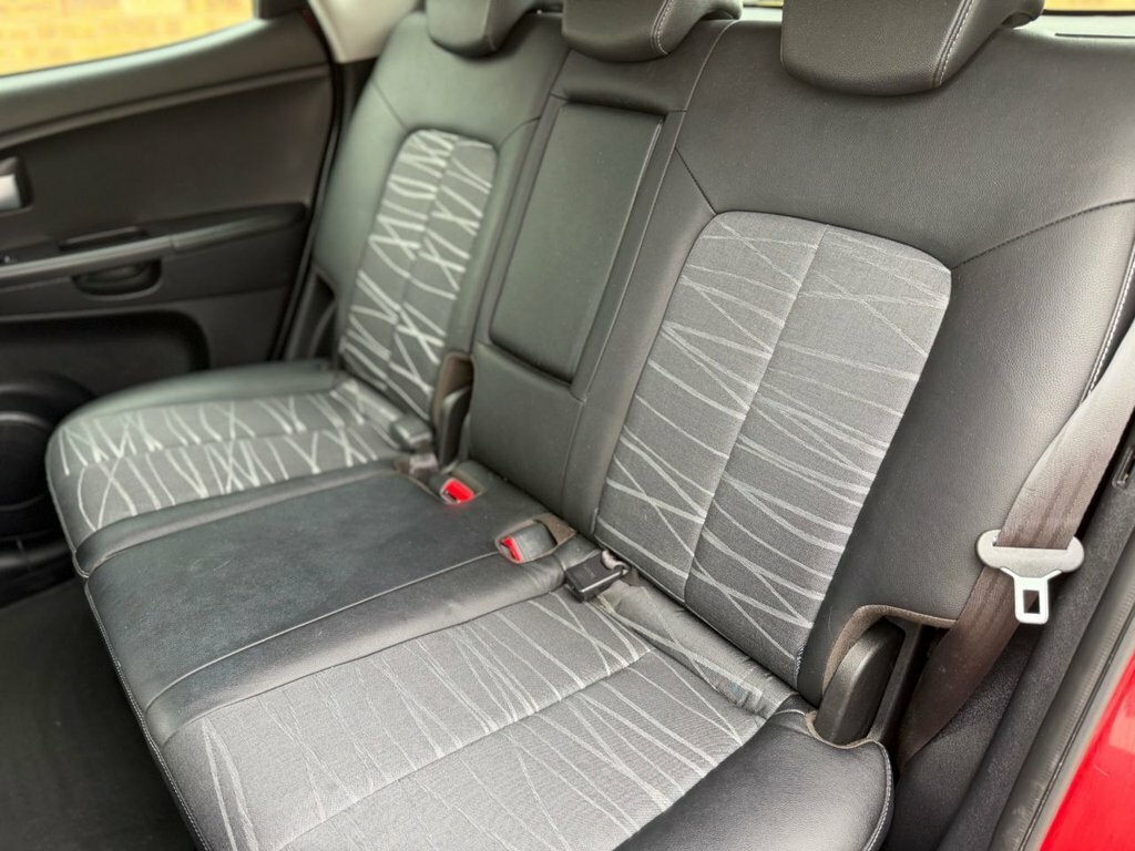 Kia Venga 1.4 1 Mpv Euro 6 Ss 89 Bhp Black #57