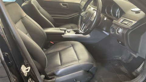 Mercedes-Benz E Class 2.1 E220 Bluetec Black #4
