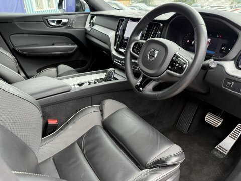Volvo XC60 2.0 B5 Mhev Grey #2